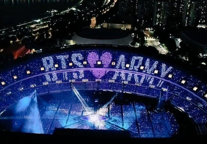 Hơn 60.000 ARMY đã dành cho BTS bất ngờ gì tại thánh địa Wembley mà khiến các thành viên phải bật khóc nức nở? - Ảnh 10.