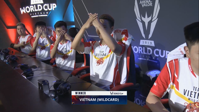 BXH ngày 3 AWC 2019: Đội tuyển Việt Nam WildCard (Box Gaming) thăng hoa với chiến thắng hoàn hảo, hiên ngang tiến vào Tứ kết - Ảnh 46.