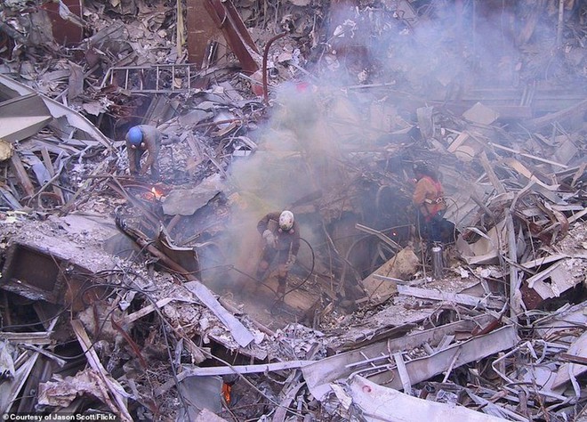 Cận cảnh quá trình xử lý hiện trường vụ khủng bố 11/9 - Ảnh 5.
