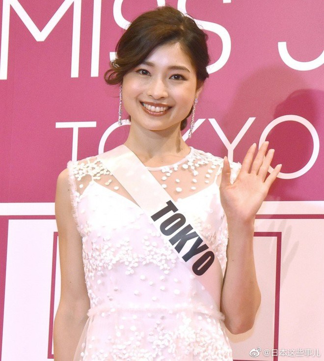 Ngược đời cuộc thi Miss Japan Tokyo: Hoa hậu bị chê bai nhan sắc nhưng 2 người em chiếm hết spotlight vì quá hot - Ảnh 6.