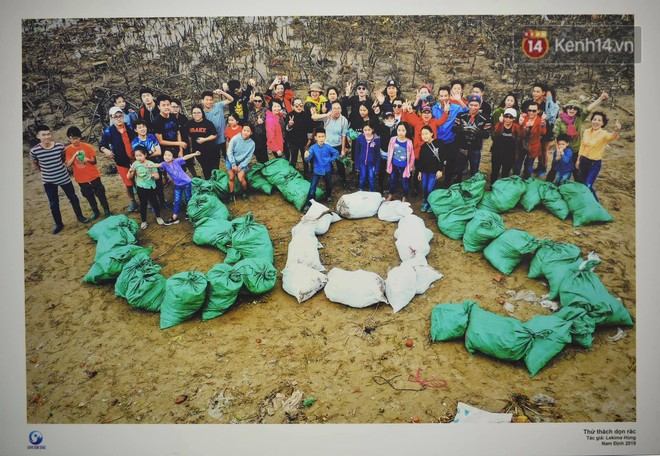 Ma nơ canh treo đầy rác thải nhựa tại triển lãm Hãy cứu biển của nhiếp ảnh gia Lekima Hùng - Ảnh 4.