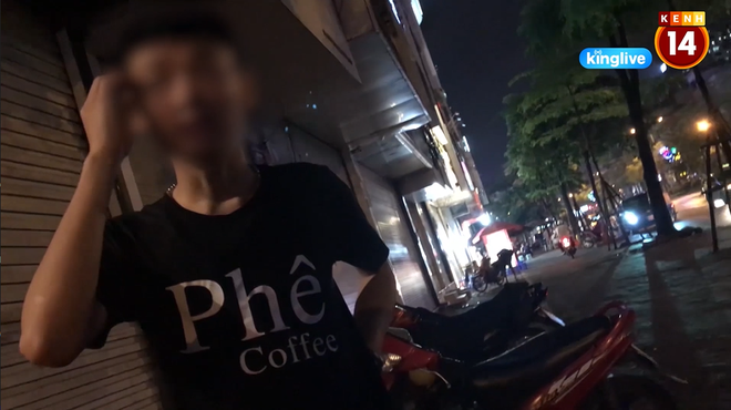 Clip thâm nhập: Bóng cười được bán tinh vi ở vài tụ điểm sau đề xuất cấm, khách vào phòng kín để sử dụng - Ảnh 5.