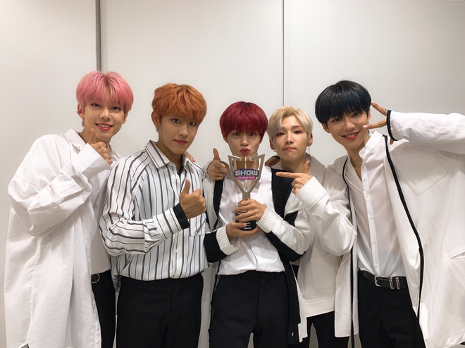 AB6IX đánh bại GOT7, NCT 127 nhưng quan trọng hơn là tình hình sức khoẻ của thành viên WINNER, Wanna One - Ảnh 1.