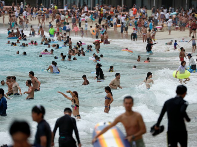 Du khách “ngã ngửa” toàn tập khi đến “thiên đường biển” Hawaii vì tất cả những hình ảnh hiền hoà, thư giãn từng thấy trên mạng giờ chỉ còn là mộng tưởng - Ảnh 9.