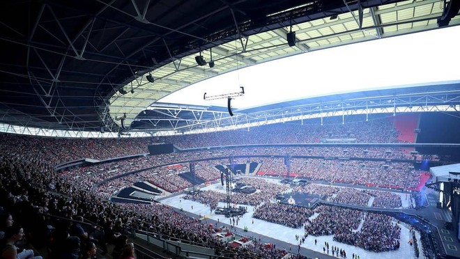 Đừng lo nghĩ về việc BTS hay Taylor Swift sold-out Wembley nữa, đây mới là chúa tể thực sự của thánh địa này! - Ảnh 7.