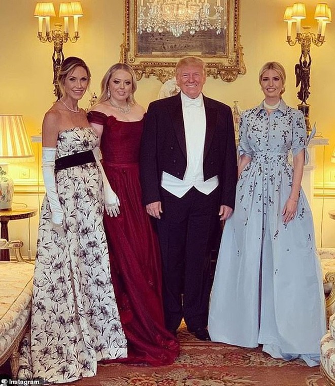Lấn át cả công nương Kate và xa xỉ không thua mẹ kế, ái nữ nhà Trump khiến dân tình hết lời khen ngợi trước gu thời trang tinh tế - Ảnh 10.
