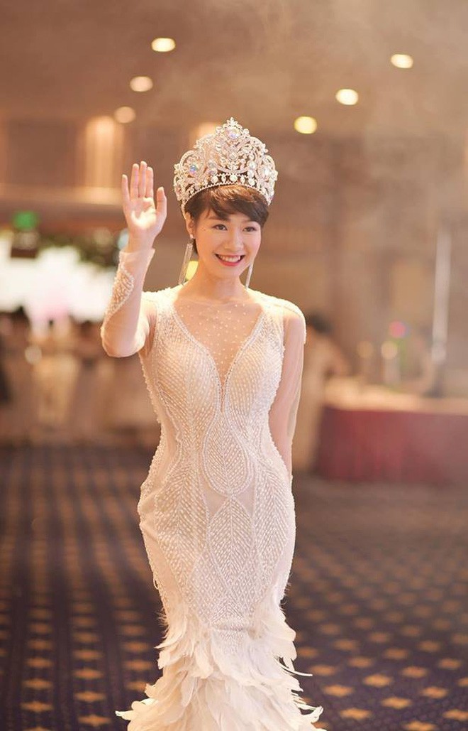"Chị vợ pate" trong "Về nhà đi con" chứng minh: Có một kiểu con gái tóc càng ngắn thì... mới càng xinh! - Ảnh 7. "Chị vợ pate" trong "Về nhà đi con" chứng minh: Có một kiểu con gái tóc càng ngắn thì... mới càng xinh! - Ảnh 7.