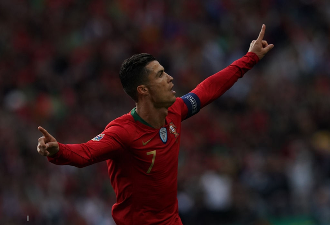 Siêu nhân Ronaldo một mình ghi 3 bàn thắng đẹp, gánh tuyển Bồ Đào Nha vào chơi trận chung kết UEFA Nations League - Ảnh 8.