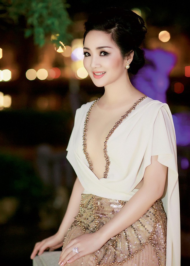 Đỉnh cao nhan sắc d&agrave;n Hoa hậu U40, U50 của Vbiz: Đăng quang cả thập kỷ vẫn đẹp đến ngỡ ng&agrave;ng! - Ảnh 7.