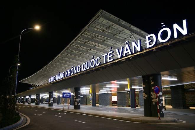 S&acirc;n bay Quốc tế V&acirc;n Đồn đ&oacute;n chuyến bay đầu ti&ecirc;n từ H&agrave;n Quốc - Ảnh 3.