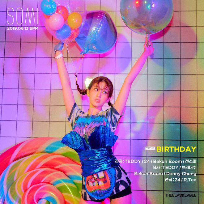 H&eacute; lộ b&agrave;i chủ đề trong album debut solo của Somi: Danh s&aacute;ch người s&aacute;ng t&aacute;c khiến BLACKPINK l&eacute;p vế ở điểm n&agrave;y - Ảnh 1.