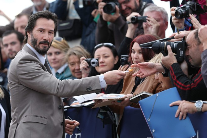 Keanu Reeves - Thế giới cần thêm những ngôi sao như anh - Ảnh 3.