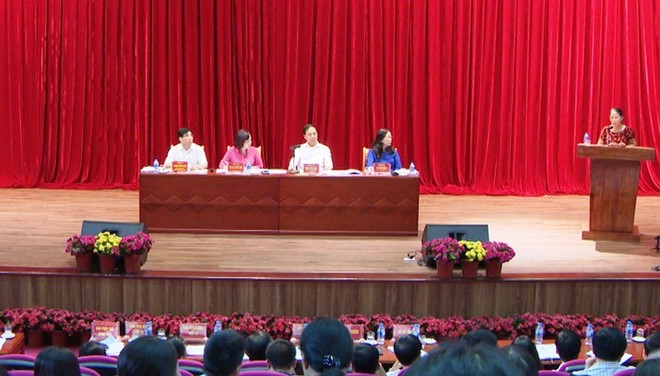 Gần 600 học sinh THPT ở Quảng Ninh nghỉ học phản đối chuyển trường: UBND tỉnh tổ chức đối thoại - Ảnh 2.