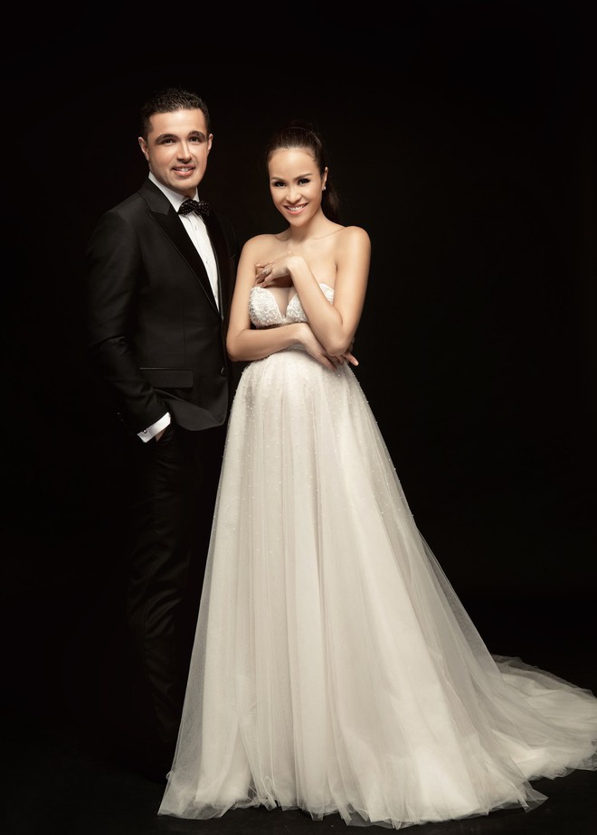 So kè váy cưới của 3 mỹ nhân Vbiz sắp về nhà chồng: Phí Linh nền nã, Phương Mai sexy nhưng bất ngờ nhất là Đàm Thu Trang - Ảnh 8.