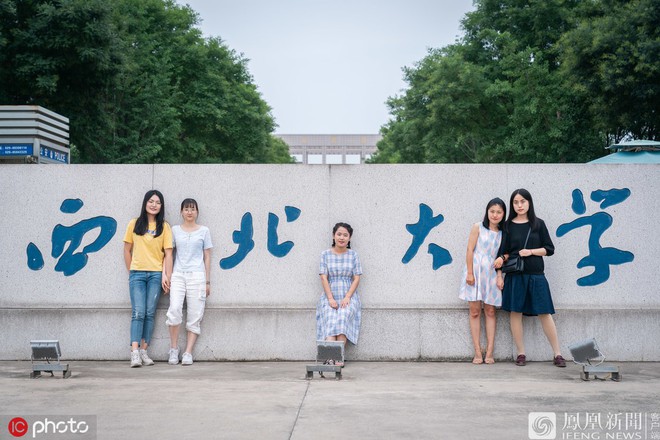 Nhóm bạn nhà người ta: Ở cùng nhau trong KTX, rinh về nửa tỷ tiền học bổng trong suốt 4 năm Đại học - Ảnh 4.