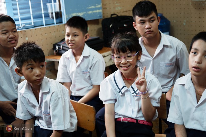 Lớp học thinh lặng giữa Sài Gòn: Không tiếng giảng bài không lời phát biểu, nhưng không tắt hy vọng bao giờ - Ảnh 5.