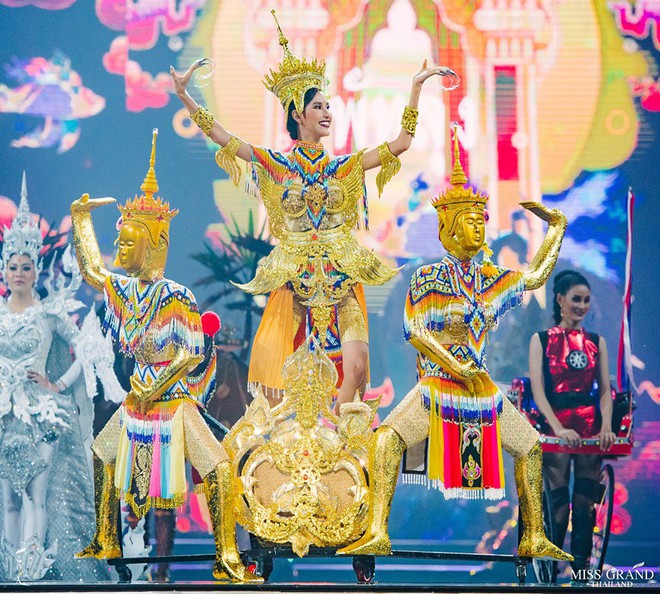 Cả vũ trụ được đưa v&agrave;o quốc phục tại Miss Grand Th&aacute;i 2019: Từ động vật mu&ocirc;n lo&agrave;i đến tr&aacute;i c&acirc;y nhiệt đới, kh&ocirc;ng s&oacute;t thứ g&igrave;! - Ảnh 15.