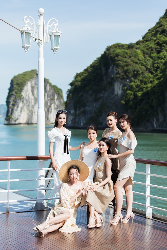 Top 40 Miss World Việt hai miền khoe d&aacute;ng, đọ t&agrave;i catwalk bất ph&acirc;n thắng bại trong lần đầu chạm tr&aacute;n - Ảnh 7.