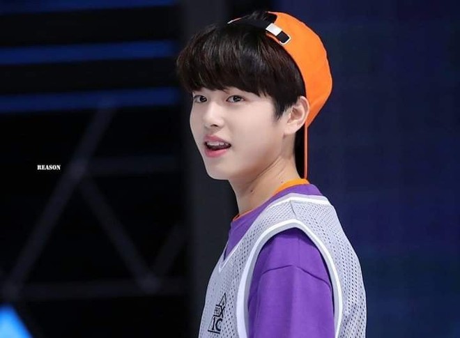 Thí sinh Produce X 101 đang trong top an toàn đột nhiên tụt hạng thê thảm rồi bị loại trong ấm ức - Ảnh 3.