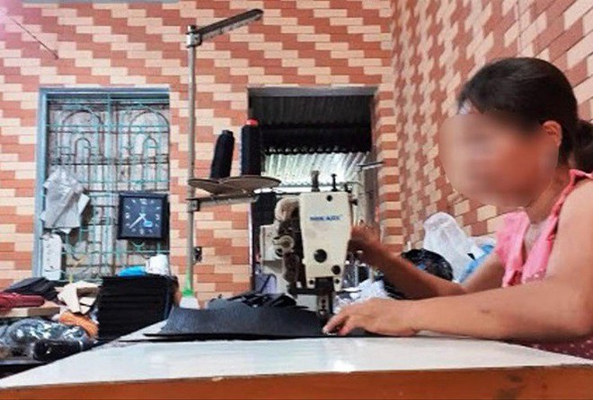T&uacute;i h&agrave;ng hiệu gi&aacute; 70 ngh&igrave;n đồng - Ảnh 1.