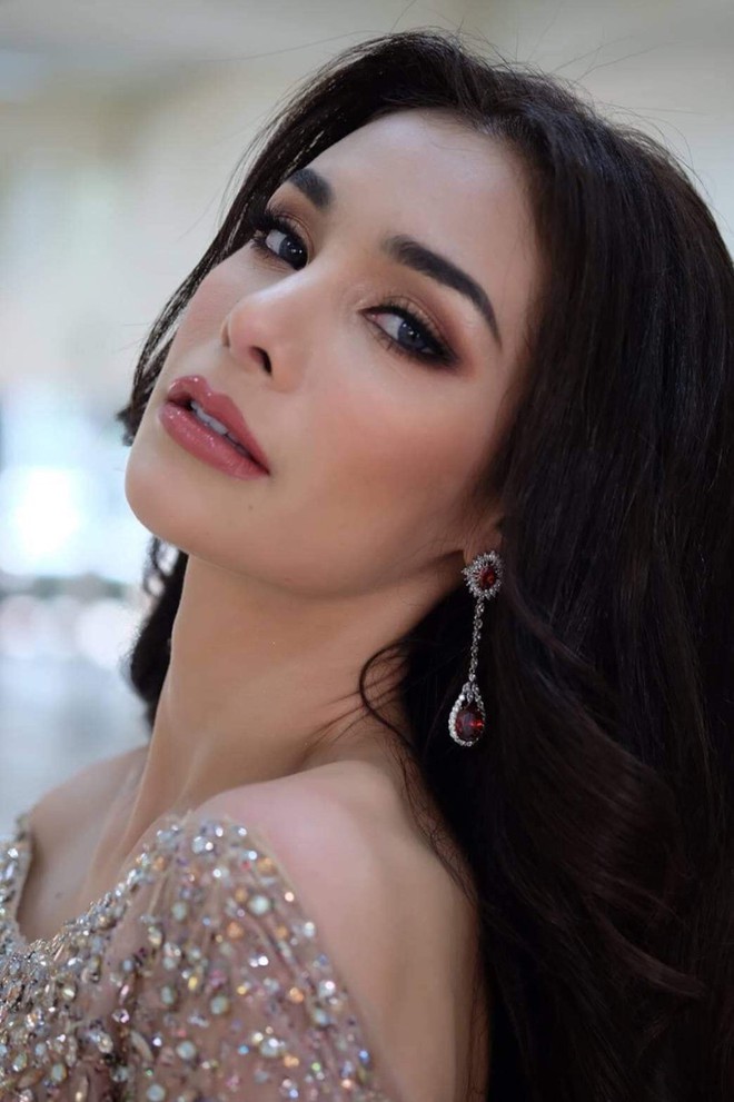 Không chỉ lạc lõng trong chiến thắng, Miss Grand ThaiLan 2019 còn bị chỉ trích bởi gương mặt đơ cứng, thiếu tự nhiên - Ảnh 2.