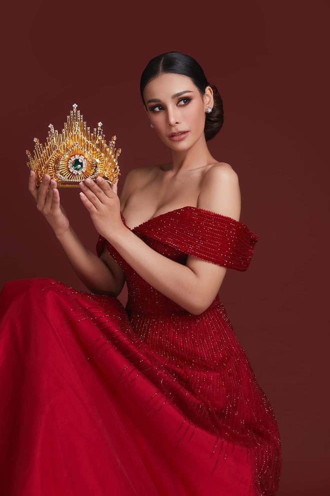 Kh&ocirc;ng chỉ lạc l&otilde;ng trong chiến thắng, Miss Grand ThaiLan 2019 c&ograve;n bị chỉ tr&iacute;ch bởi gương mặt đơ cứng, thiếu tự nhi&ecirc;n - Ảnh 12.