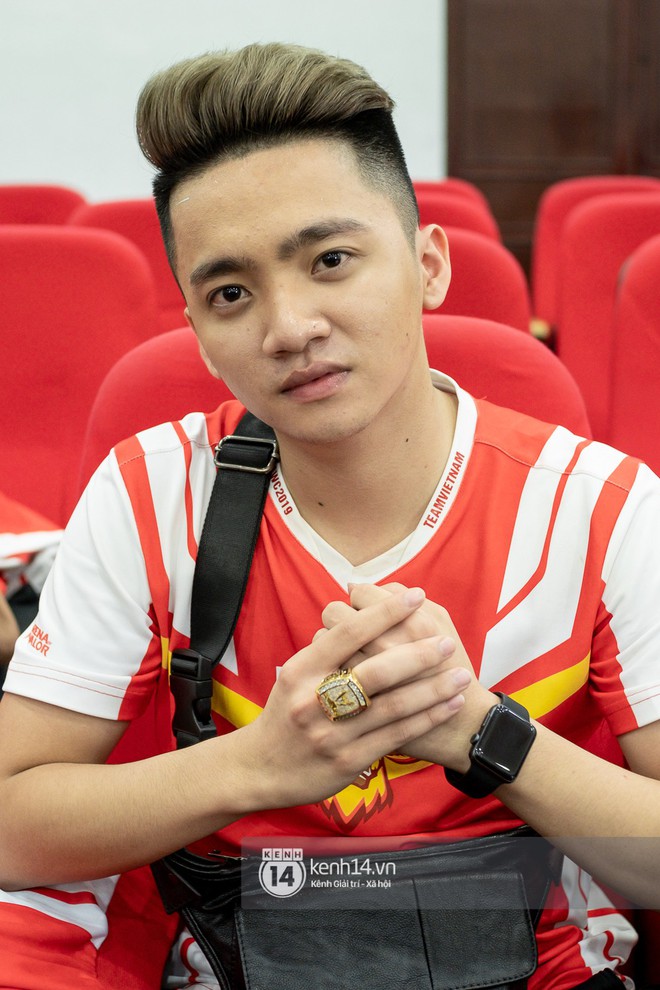 Chân dung tuyển thủ Team Flash: Nhà đương kim vô địch AWC 2019, những người hùng của nền esports Việt - Ảnh 17.