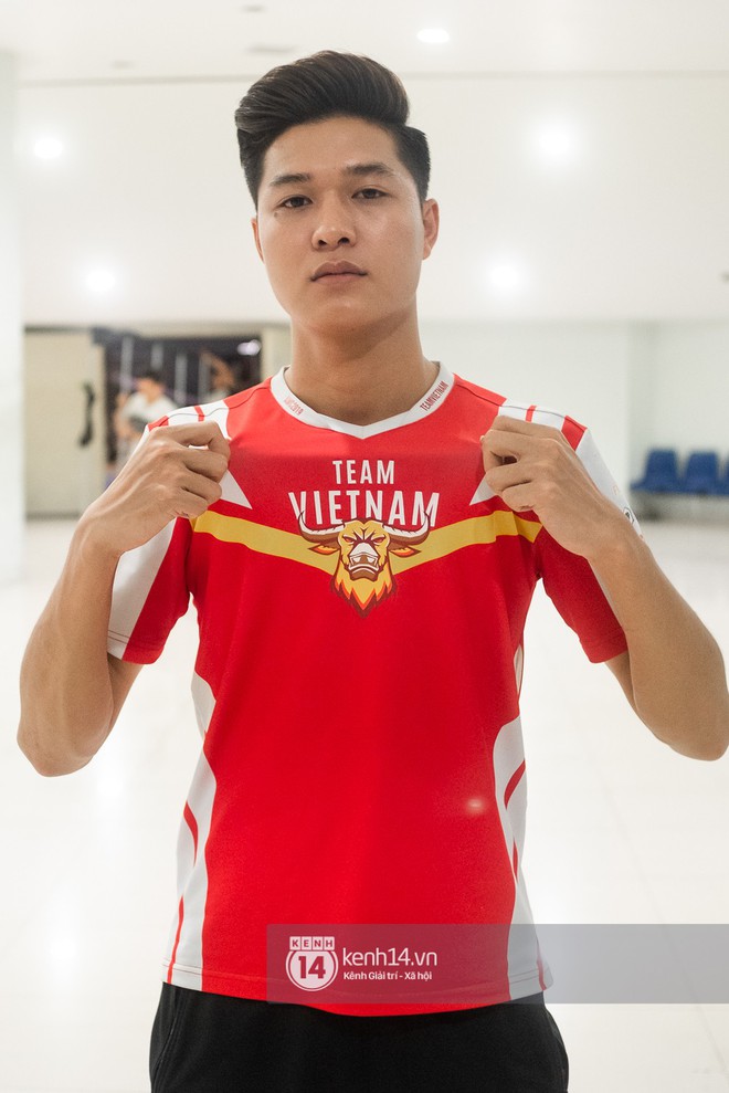 Chân dung tuyển thủ Team Flash: Nhà đương kim vô địch AWC 2019, những người hùng của nền esports Việt - Ảnh 2.