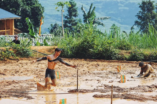 Sau Quốc Thiên, đến lượt Tôn Kinh Lâm bị soi vùng nhạy cảm tại Cuộc đua kỳ thú - Ảnh 1.