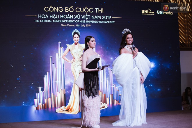 HHen Niê diện style khác lạ, Mâu Thủy hở bạo khoe ngực đầy trong sự kiện khởi động Miss Universe Việt Nam 2019 - Ảnh 16.