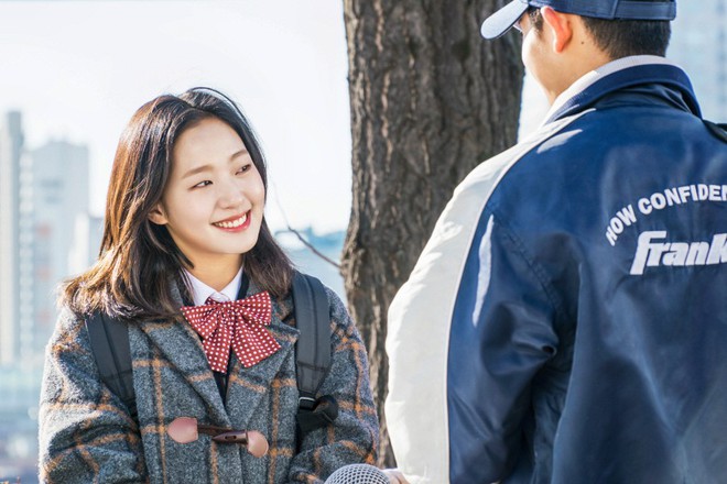 Teaser phim mới của Jung Hae In và nàng thơ Lee Min Ho: Phiên bản 2019 của Chị Đẹp Mua Cơm và Đêm Xuân? - Ảnh 14.