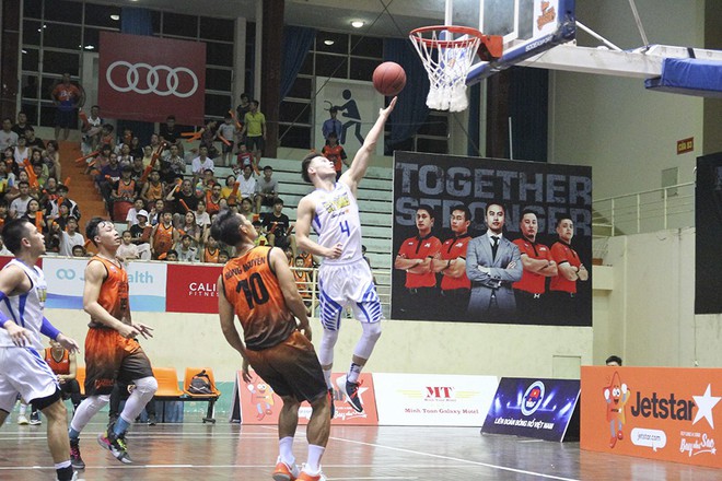 Chiến thắng nhọc nhằn trước Danang Dragons, Hochiminh City Wings đặt một chân vào vòng Playoffs - Ảnh 6.