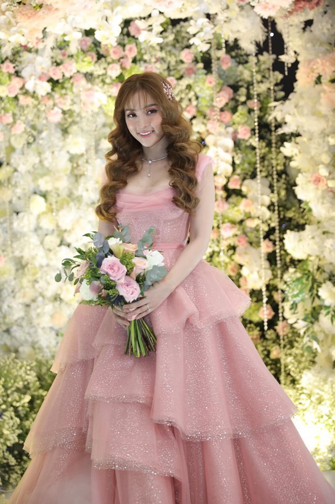Chi tiết với hơn 73 váy cưới công chúa màu hồng hay nhất  cdgdbentreeduvn