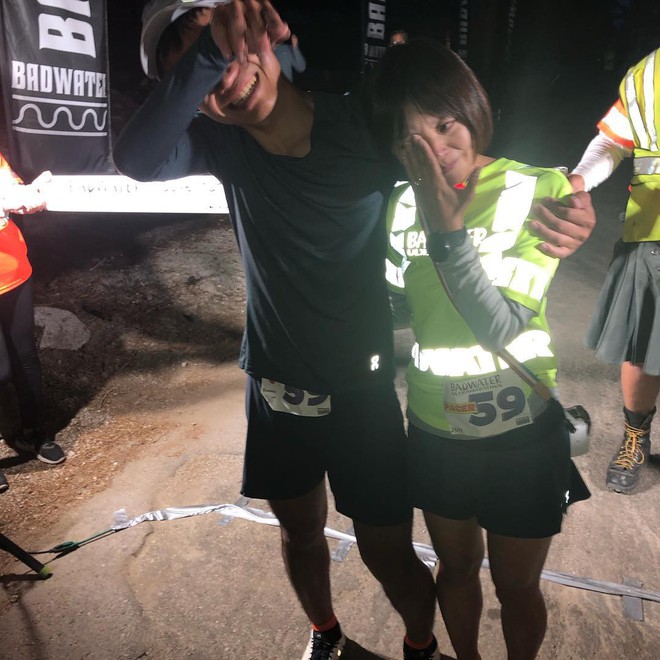 Chàng trai chạy một mạch vượt quãng đường marathon dài tới 217km và lời cầu hôn tới bạn gái khiến ai cũng xúc động - Ảnh 4.