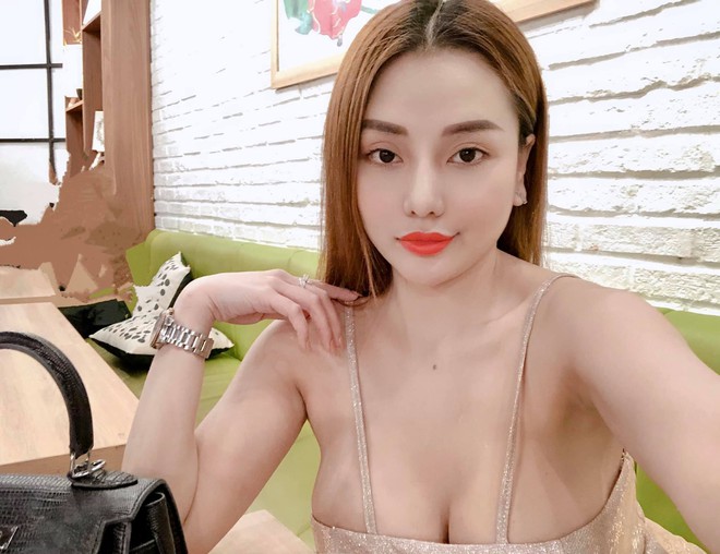 Mon 2K c&ocirc;ng khai xỉa x&oacute;i t&igrave;nh cũ của Ng&acirc;n 98: Hết y&ecirc;u c&oacute; c&aacute;i sofa cũng đ&ograve;i lại, bằng ba đồng bạc shopping của chị em! - Ảnh 5.