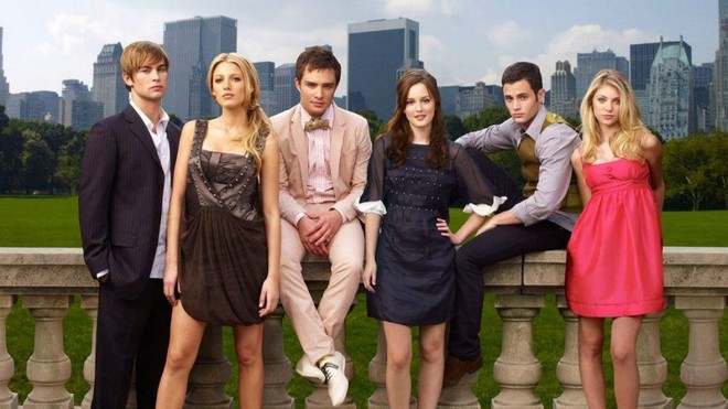 Gossip Girl sẽ trở lại với phần hậu truyện, hội bà tám thế hệ 4.0 hứa hẹn sẽ còn mồm mép hơn nữa! - Ảnh 1.