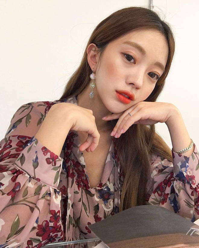 Chọn đ&uacute;ng kiểu khuy&ecirc;n tai ph&ugrave; hợp với d&aacute;ng mặt, nhan sắc của bạn chắc chắn sẽ thăng hạng ng&ugrave;n ngụt - Ảnh 7.