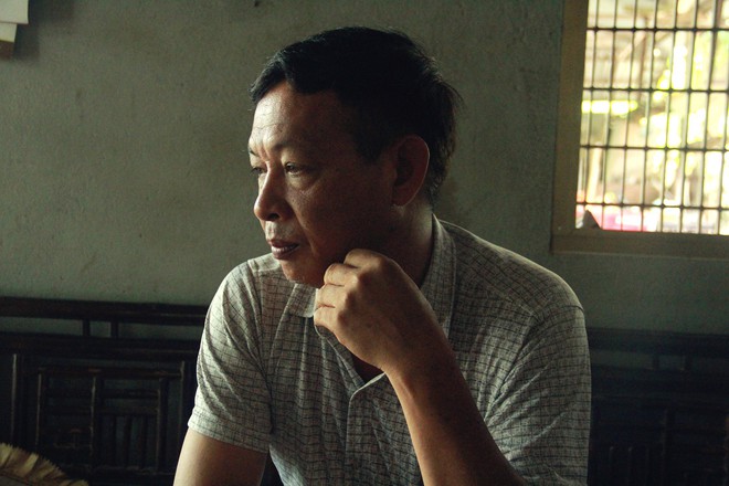Bắc Giang: Kỳ lạ người đ&agrave;n &ocirc;ng lưu giữ kho cổ vật h&agrave;ng ngh&igrave;n năm chất đống quanh nh&agrave; - Ảnh 2.