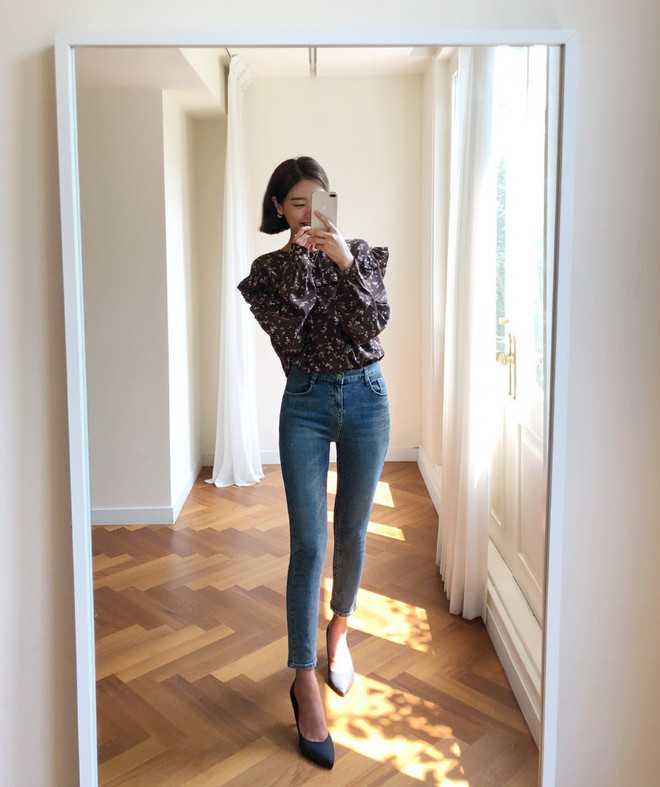 Th&ecirc;m tips mặc đẹp từ style tưởng như phi thực tế của c&aacute;c C&ocirc;ng nương: 3 mẫu gi&agrave;y kết hợp cực nuột với quần jeans - Ảnh 9.