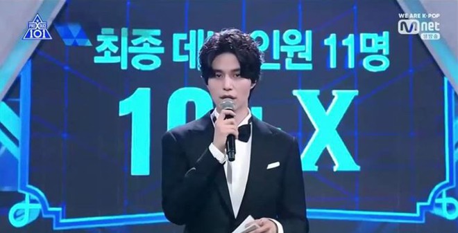 Lee Dong Wook thẫn thờ, gục mặt sau ghế hậu Chung kết Produce X 101 - Ảnh 1.