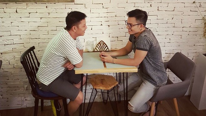 Phát hờn với độ đẹp đôi lẫn đáng yêu của 4 cặp LGBT từng xuất hiện trong Người ấy là ai - Ảnh 10.