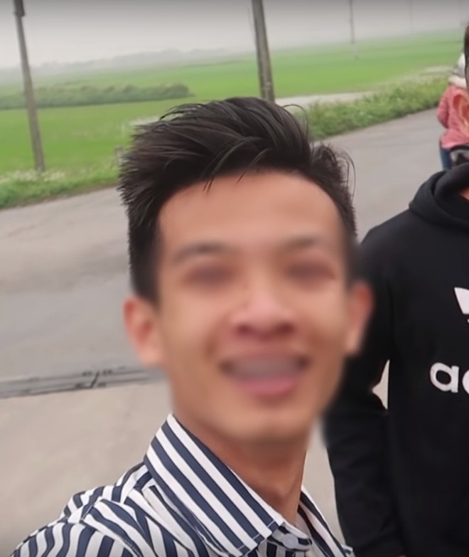 Nam Youtuber giả nhảy cầu để c&acirc;u lượt theo d&otilde;i, bị cộng đồng mạng r&agrave;o r&agrave;o n&eacute;m đ&aacute; kh&ocirc;ng trượt ph&aacute;t n&agrave;o - Ảnh 6.