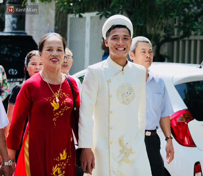 Bùi Tiến Dũng hát Nắm lấy tay anh đầy ngọt ngào, khép lại lễ ăn hỏi hoành tráng - Ảnh 10.