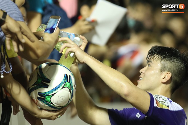 Quang Hải “nổ súng” giúp Hà Nội FC thắng đậm Sài Gòn FC - Ảnh 14.