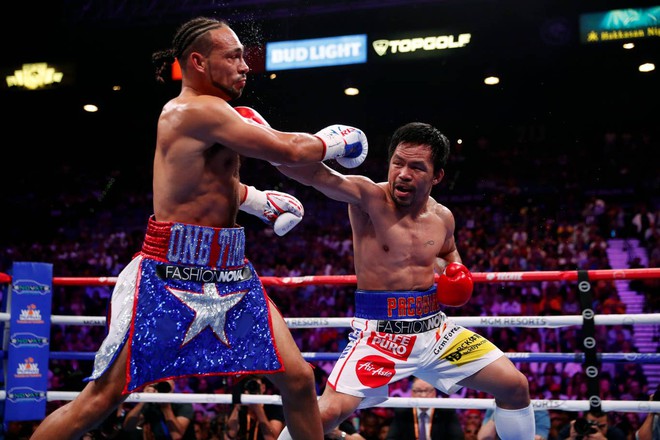 Huyền thoại Manny Pacquiao đánh như lên đồng ở tuổi 40, làm nhà vô địch bất bại người Mỹ phải câm lặng - Ảnh 2.