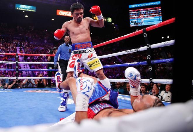 Huyền thoại Manny Pacquiao đánh như lên đồng ở tuổi 40, làm nhà vô địch bất bại người Mỹ phải câm lặng - Ảnh 4.