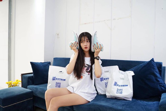 Từ MisThy đến Thảo Nari rồi mỹ nữ 1m77, đây là những nữ streamer mà fan Liên Quân phải theo dõi mỗi ngày! - Ảnh 15.