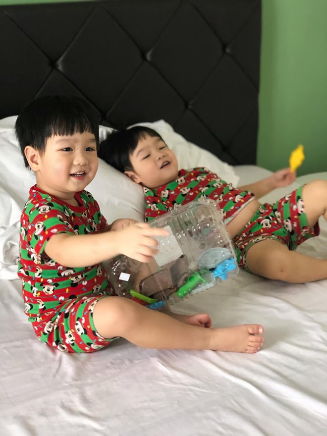 2 cục vàng sinh đôi của Baggio: Xinh xắn, đáng yêu thế này thì lớn lên lại làm hot boy như bố thôi! - Ảnh 4.