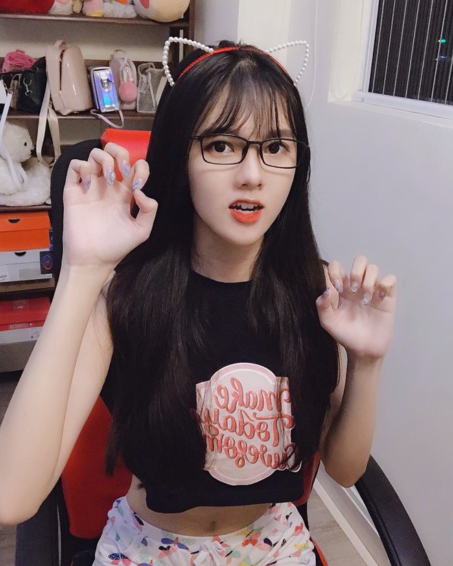 Từ MisThy đến Thảo Nari rồi mỹ nữ 1m77, đây là những nữ streamer mà fan Liên Quân phải theo dõi mỗi ngày! - Ảnh 16.