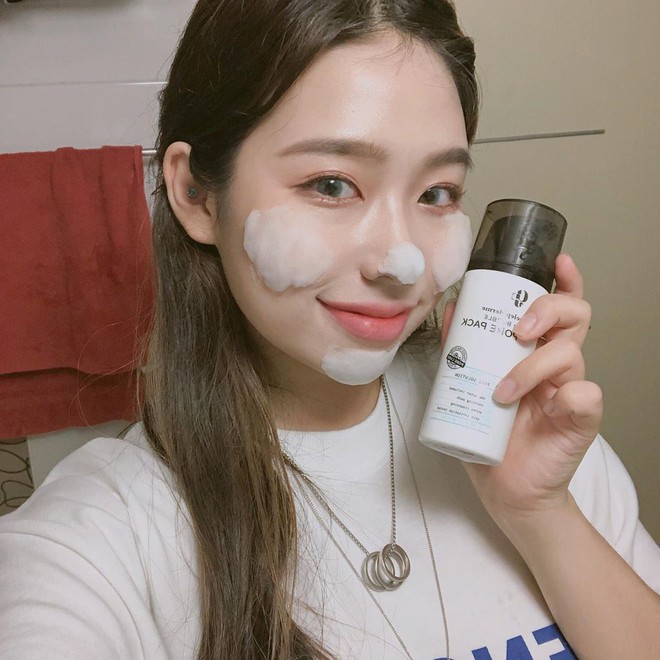 5 sản phẩm skincare bạn kh&ocirc;ng cần đầu tư nhiều tiền v&igrave; c&oacute; m&oacute;n gi&aacute; rẻ vẫn chất lượng, m&oacute;n khỏi cần mua cũng được - Ảnh 1.